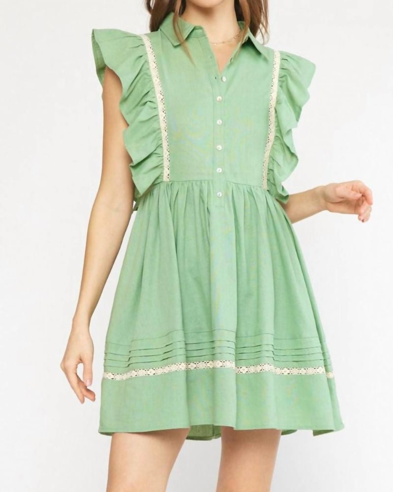Front of a model wearing a size Large Sweetheart Is Smiling Dress in Green in Green by entro. | dia_product_style_image_id:326426